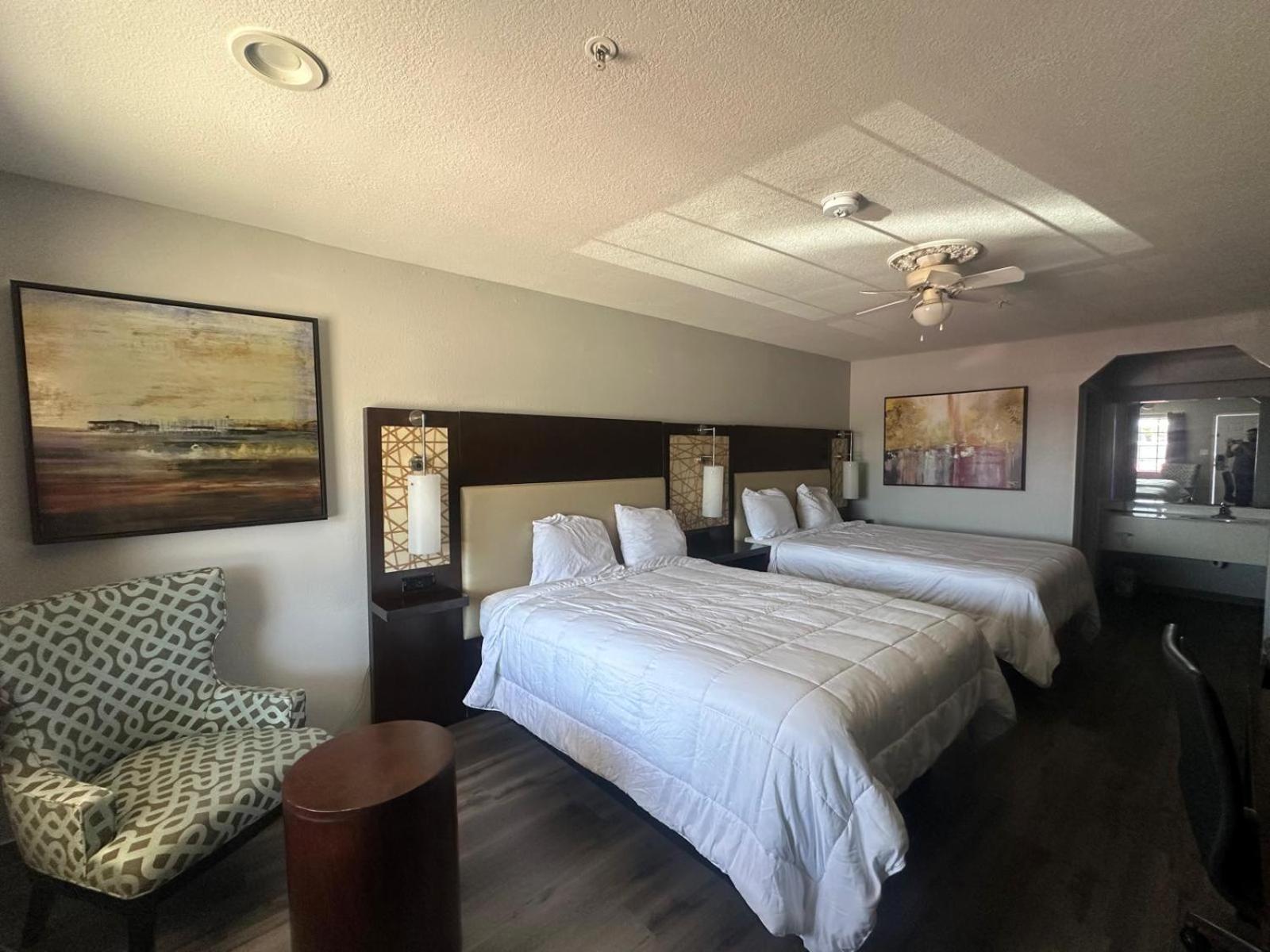 Executive Inn & Suites West Columbia Exteriör bild