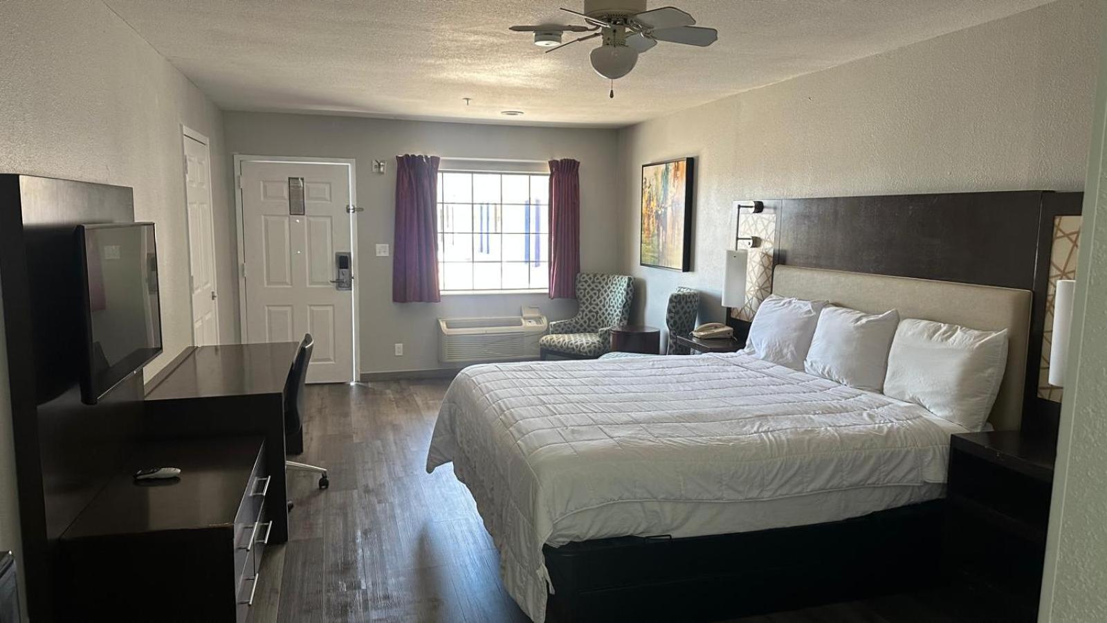Executive Inn & Suites West Columbia Exteriör bild